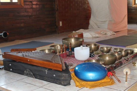 Instruments and Tibetan bowls